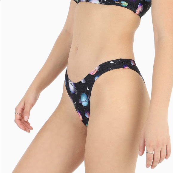 1 x XL Blackmilk PAPER UNIVERSE CHEEKY BIKINI BOTTOM - LIMITED - Picture 6 of 8